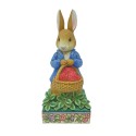 Jim Shore Beatrix Potter A Sweet Treat Peter Rabbit With Strawberries Figurine