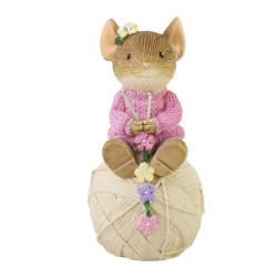 Heart Of Christmas Knitter Mouse Figurine